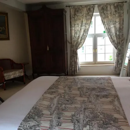 Auberge De Klasse Couette-café Furnes